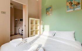 Garibaldi District Cosy Studio